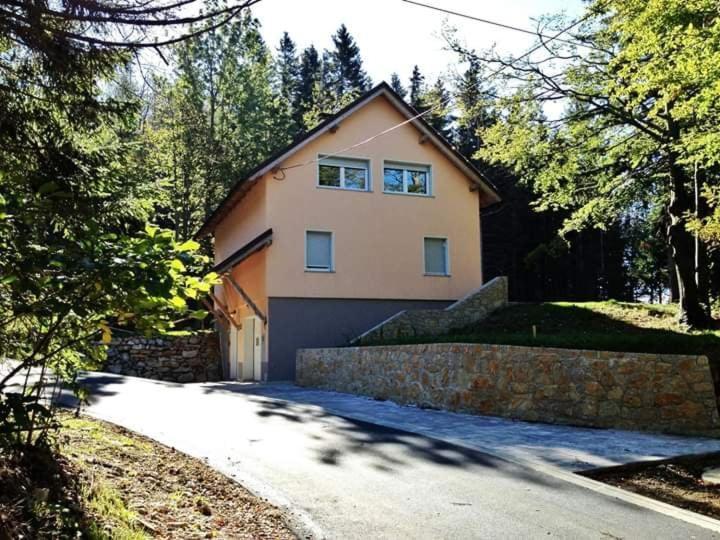 Apartmaji Velikonja Ajdovščina Εξωτερικό φωτογραφία